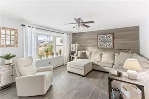 20 Ferncrest Dr, Cumberland, RI 02864 - Photo 4