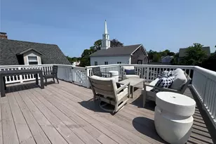 8 Barney St, Newport, RI 02840 - Photo 6