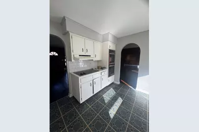 1639 Bulgarmarsh Road, Tiverton, RI 02878 - Photo 8