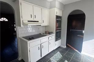 1639 Bulgarmarsh Rd, Tiverton, RI 02878 - Photo 8