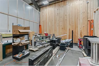 1960 E Main Road Road, Portsmouth, RI 02871 - Photo 18