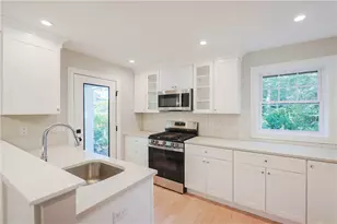 1808 Kingstown Rd, South Kingstown, RI 02879 - Photo 4