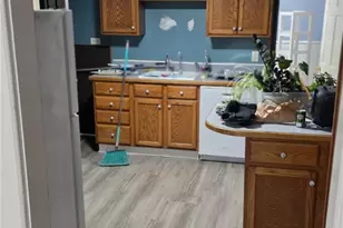 8 Racicot Ave, Webster, MA 01570 - Photo 4