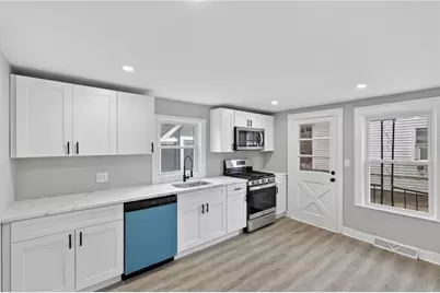 18 Huron Street, Warwick, RI 02889 - Photo 2