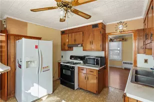 63 Lincoln Ave, Cranston, RI 02920 - Photo 12