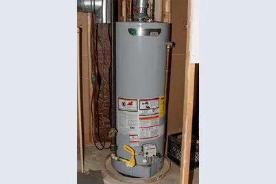 119 Edgeworth Avenue, Providence, RI 02904 - Photo 34