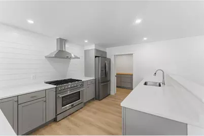 96 Highview Avenue, Hopkinton, RI 02832 - Photo 8