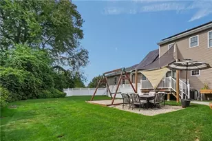 105 Amy Dr, Cranston, RI 02921 - Photo 40