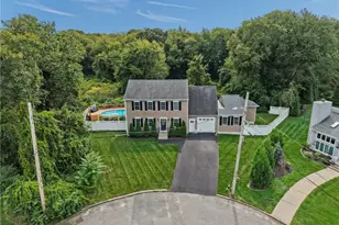 105 Amy Dr, Cranston, RI 02921 - Photo 2