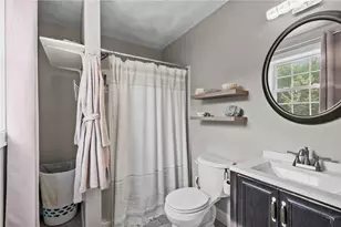 105 Amy Dr, Cranston, RI 02921 - Photo 18