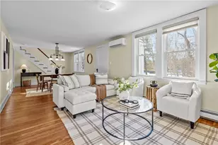 31 Chachapacassett Rd, Barrington, RI 02806 - Photo 4