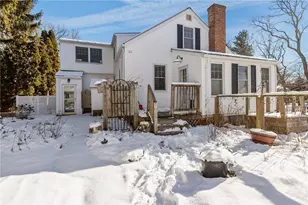 31 Chachapacassett Rd, Barrington, RI 02806 - Photo 38