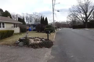 31 Washington St, North Providence, RI 02904 - Photo 42