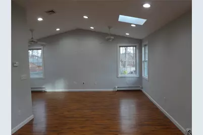 31 Washington Street, North Providence, RI 02904 - Photo 12