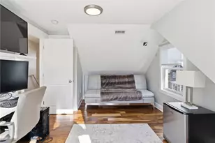 15 Vaughan Ave, Newport, RI 02840 - Photo 26