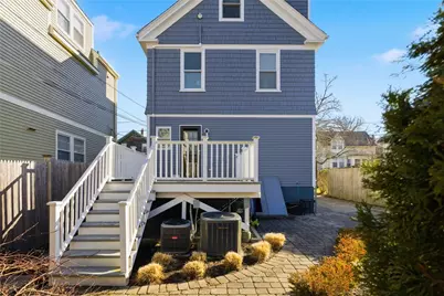 15 Vaughan Avenue, Newport, RI 02840 - Photo 6