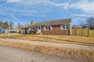 366 Woodbine St, Cranston, RI 02910 - Photo 6