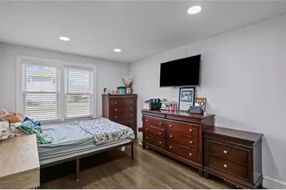 366 Woodbine Street, Cranston, RI 02910 - Photo 32