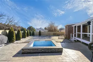 366 Woodbine St, Cranston, RI 02910 - Photo 46