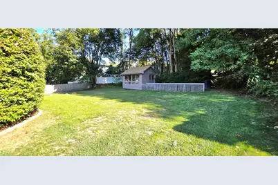 22 Grove Avenue Avenue, North Providence, RI 02911 - Photo 4