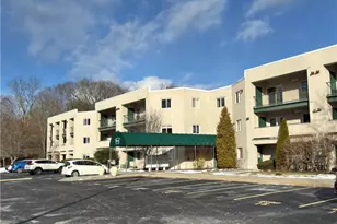 31 Devereux Ave, Providence, RI 02909 - Photo 24