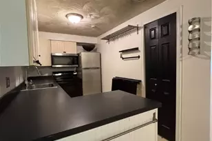 31 Devereux Ave, Providence, RI 02909 - Photo 6