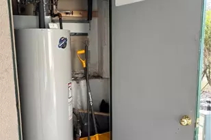 31 Devereux Ave, Providence, RI 02909 - Photo 22