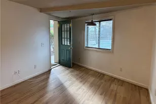 31 Devereux Ave, Providence, RI 02909 - Photo 10