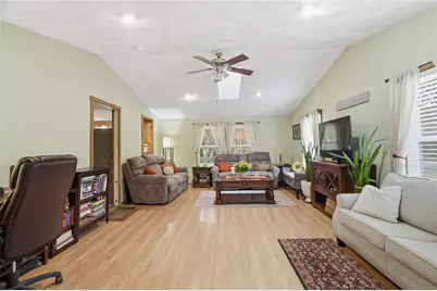 804 Waites Corner Road, South Kingstown, RI 02892 - Photo 10