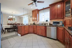 25 Chestnut St, Cumberland, RI 02864 - Photo 10