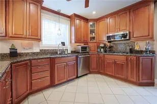 25 Chestnut St, Cumberland, RI 02864 - Photo 8