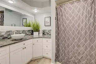 181 Heritage Dr, Warwick, RI 02818 - Photo 14