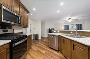 4 Cheryl Ln, Coventry, RI 02816 - Photo 18