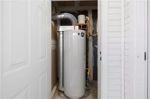 88 Mill St, Woonsocket, RI 02895 - Photo 26