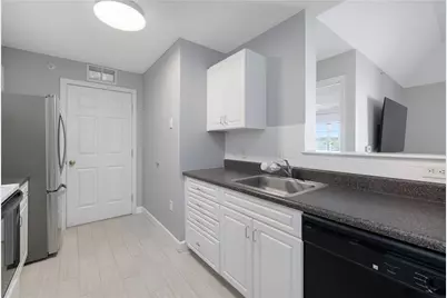 88 Mill Street #304, Woonsocket, RI 02895 - Photo 12