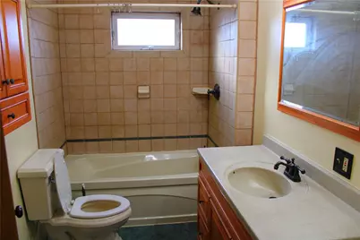 28 Elizabeth Street, Pawtucket, RI 02861 - Photo 10