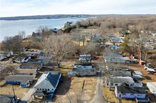 46 E Andrew Comstock Rd, Warwick, RI 02886 - Photo 26