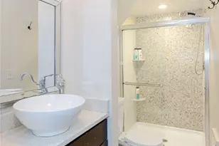 78 State St, Bristol, RI 02809 - Photo 14