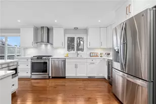 88 Hess Ave, Warwick, RI 02889 - Photo 14