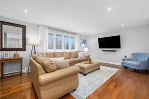 88 Hess Ave, Warwick, RI 02889 - Photo 8