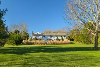 79 Peckham Lane, Middletown, RI 02842 - Photo 4