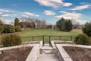 79 Peckham Ln, Middletown, RI 02842 - Photo 50