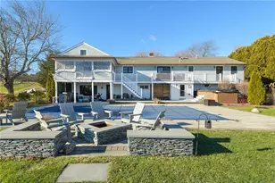 79 Peckham Ln, Middletown, RI 02842 - Photo 6