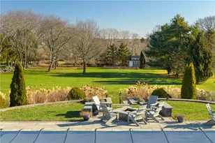 79 Peckham Ln, Middletown, RI 02842 - Photo 8