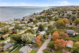 43 Viking Dr, Portsmouth, RI 02871 - Photo 4