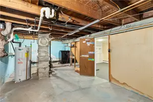 396 Elm St, Warwick, RI 02888 - Photo 22