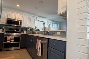 62 Memorial Blvd, Newport, RI 02840 - Photo 14