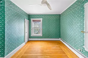 131 Lexington Ave, Providence, RI 02907 - Photo 22