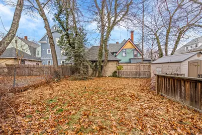 131 Lexington Avenue, Providence, RI 02907 - Photo 32