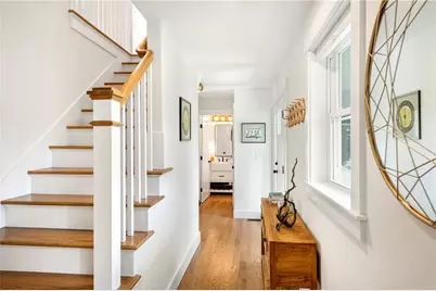 27 Massasoit Avenue, Bristol, RI 02809 - Photo 4